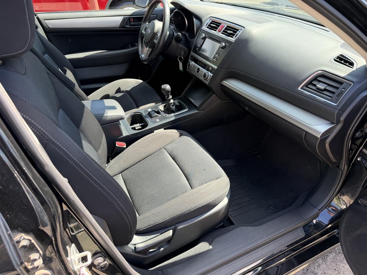 2016 Subaru Legacy 2.5 6-SPEED MANUAL Photo