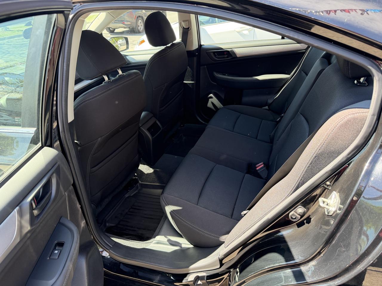 2016 Subaru Legacy 2.5 6-SPEED MANUAL Photo