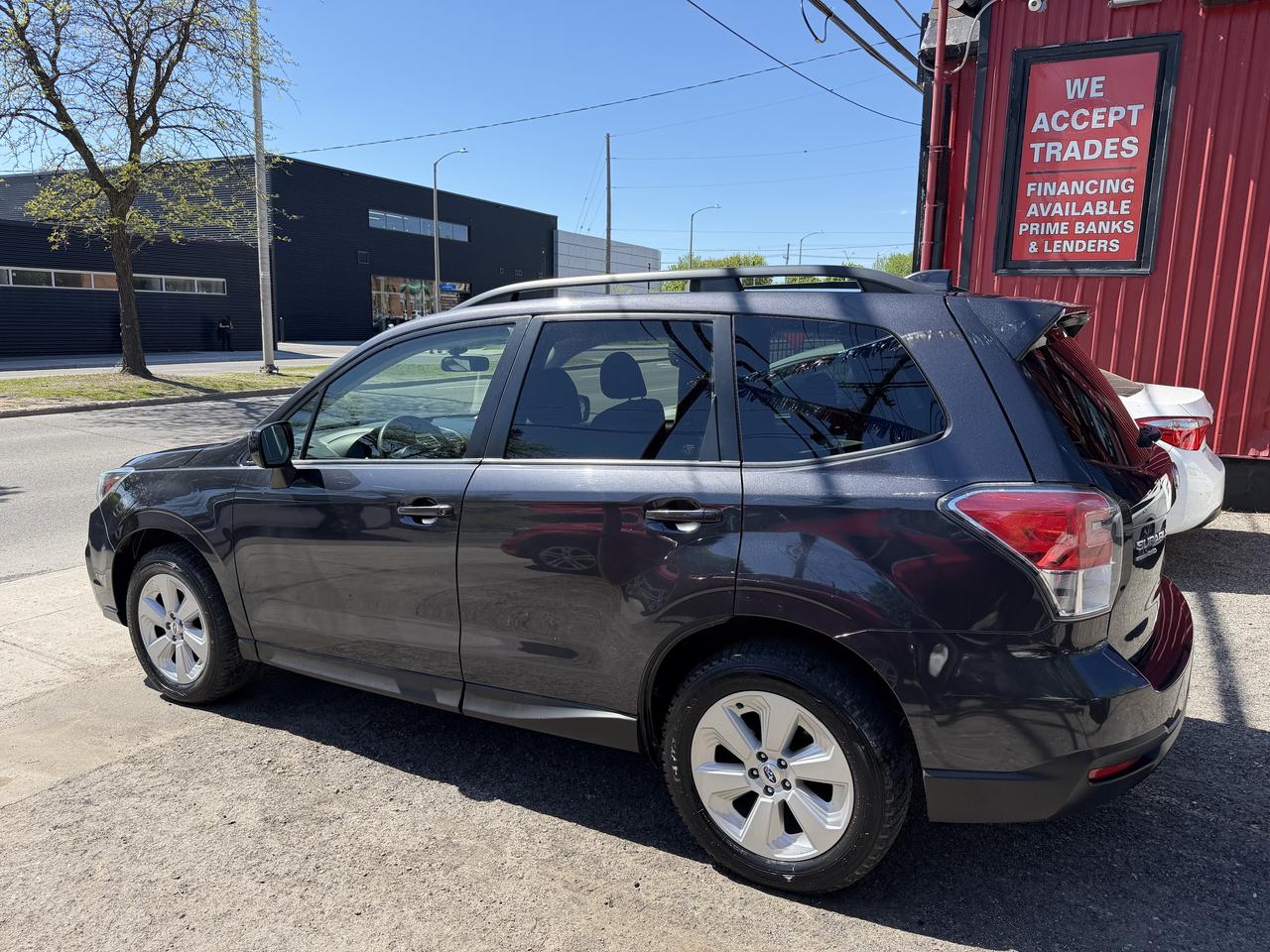 2017 Subaru Forester PREMIUM Photo
