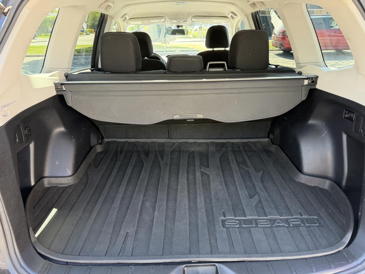2017 Subaru Forester PREMIUM Photo