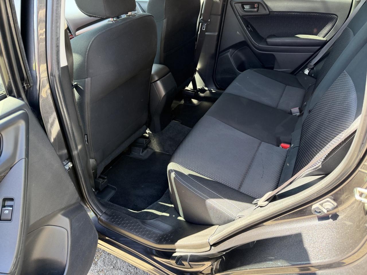 2017 Subaru Forester PREMIUM Photo