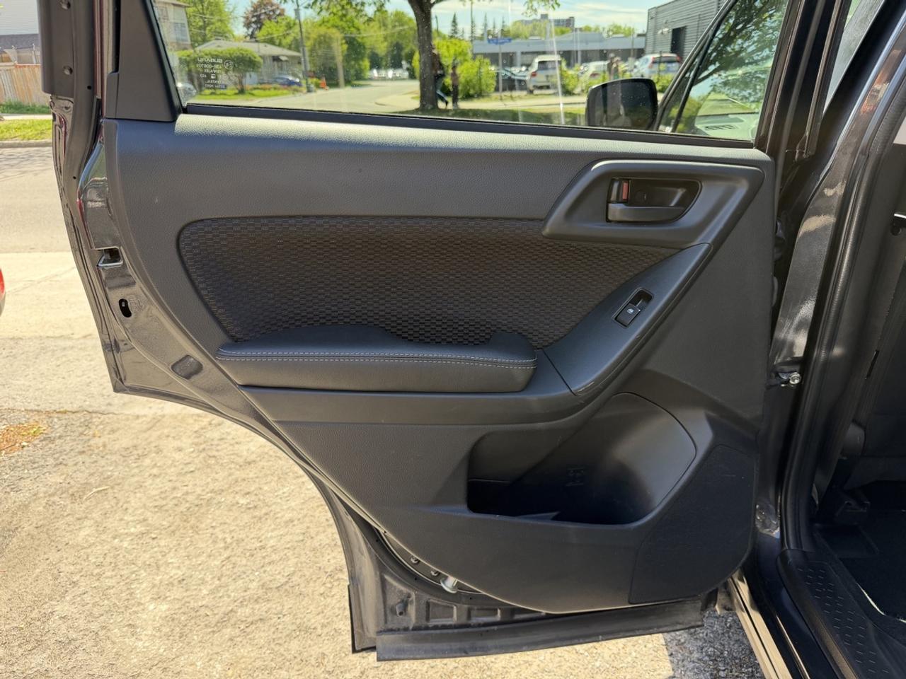 2017 Subaru Forester PREMIUM Photo