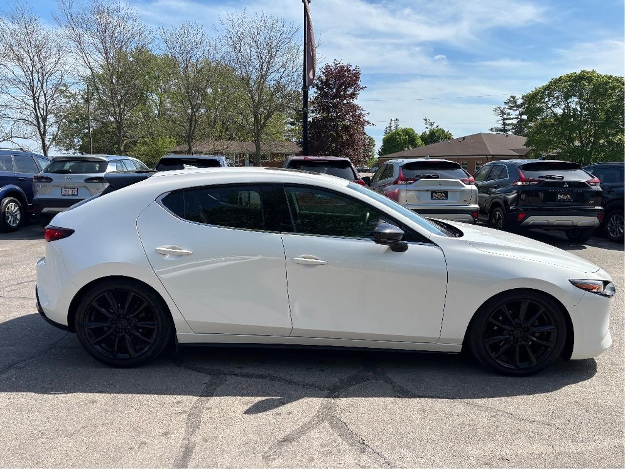 2023 Mazda MAZDA3 GT Photo