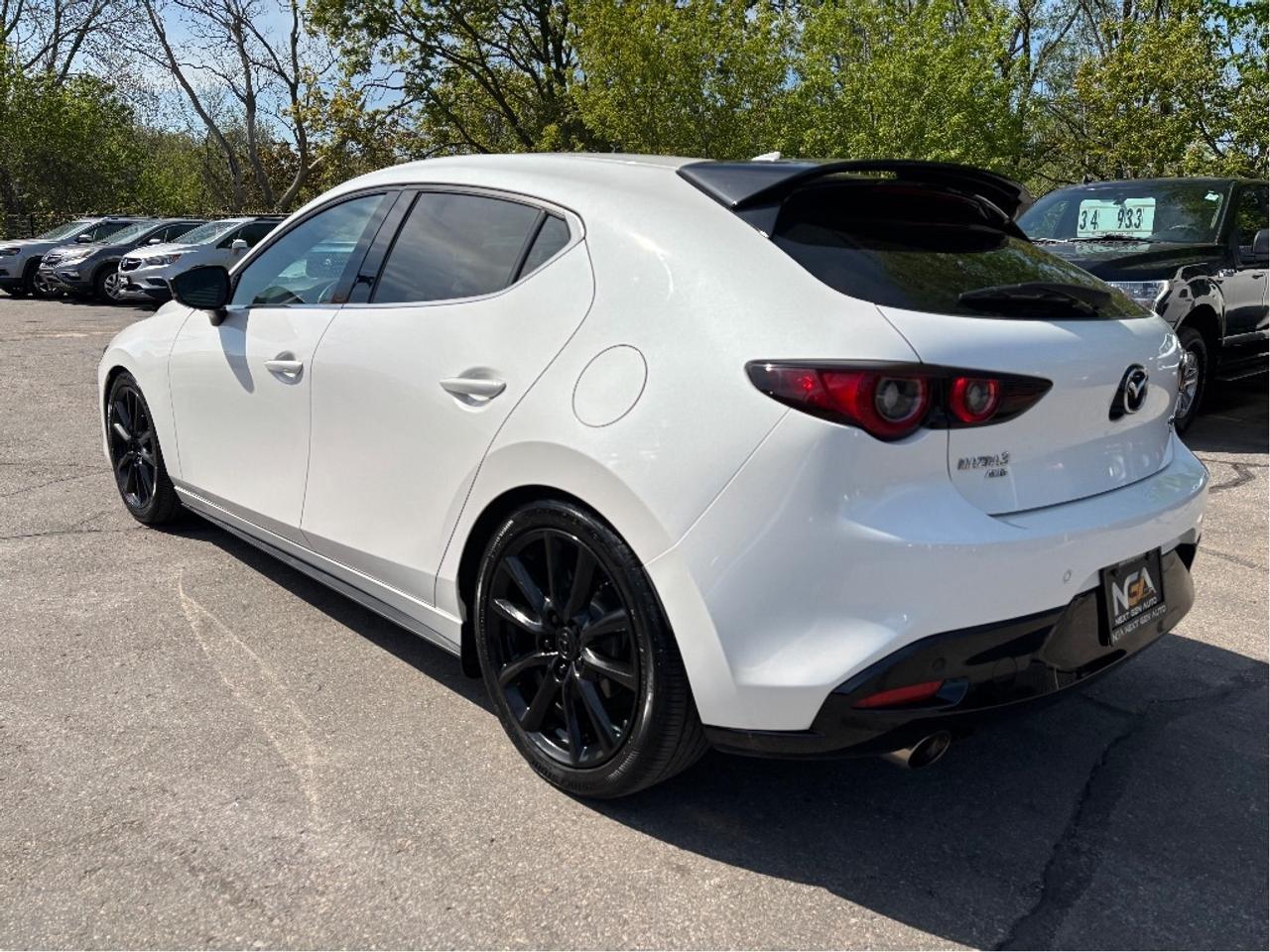 2023 Mazda MAZDA3 GT Photo
