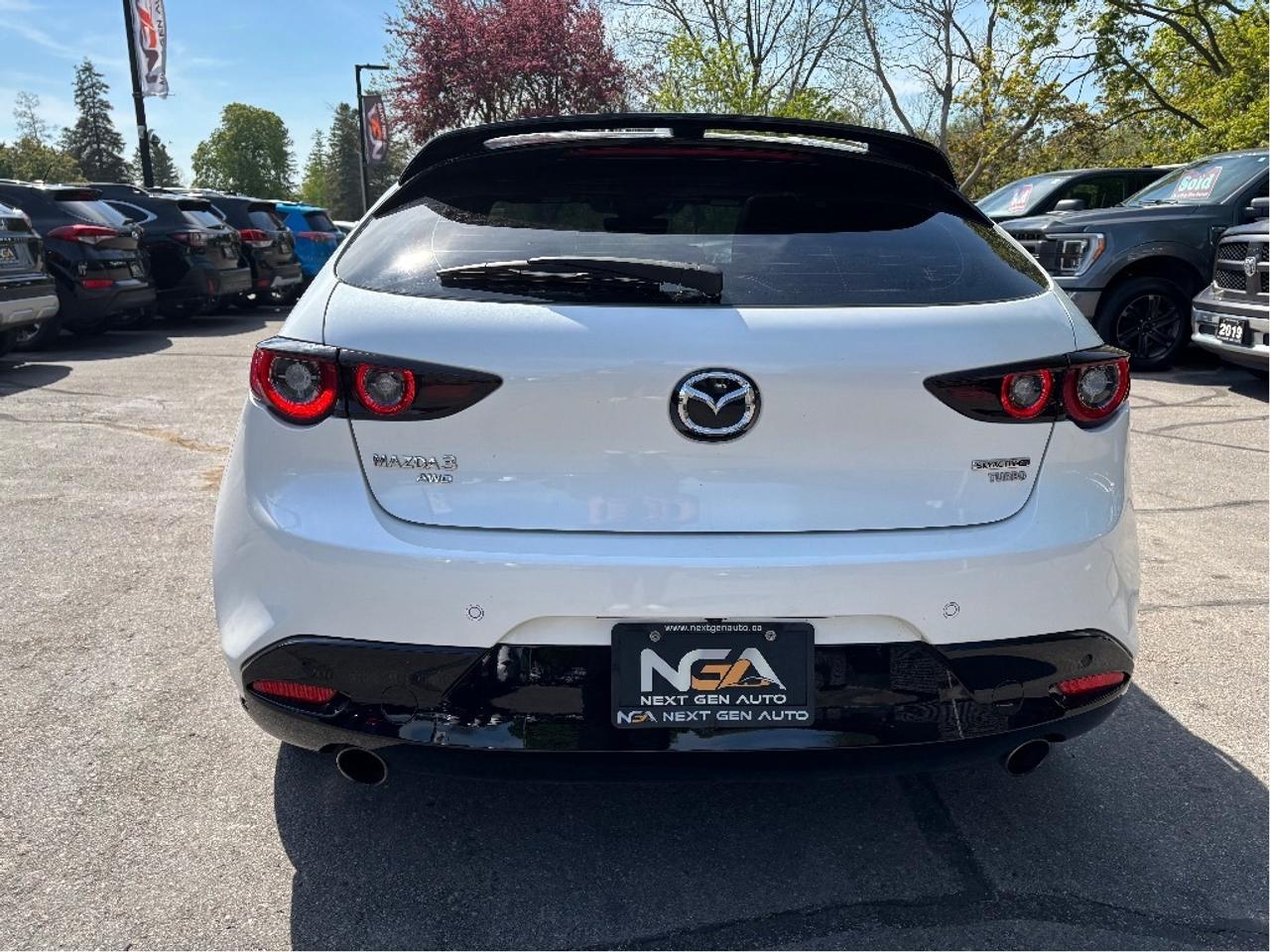 2023 Mazda MAZDA3 GT Photo