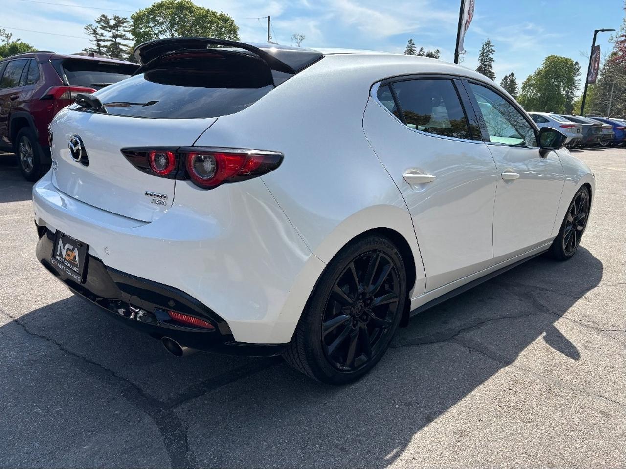 2023 Mazda MAZDA3 GT Photo