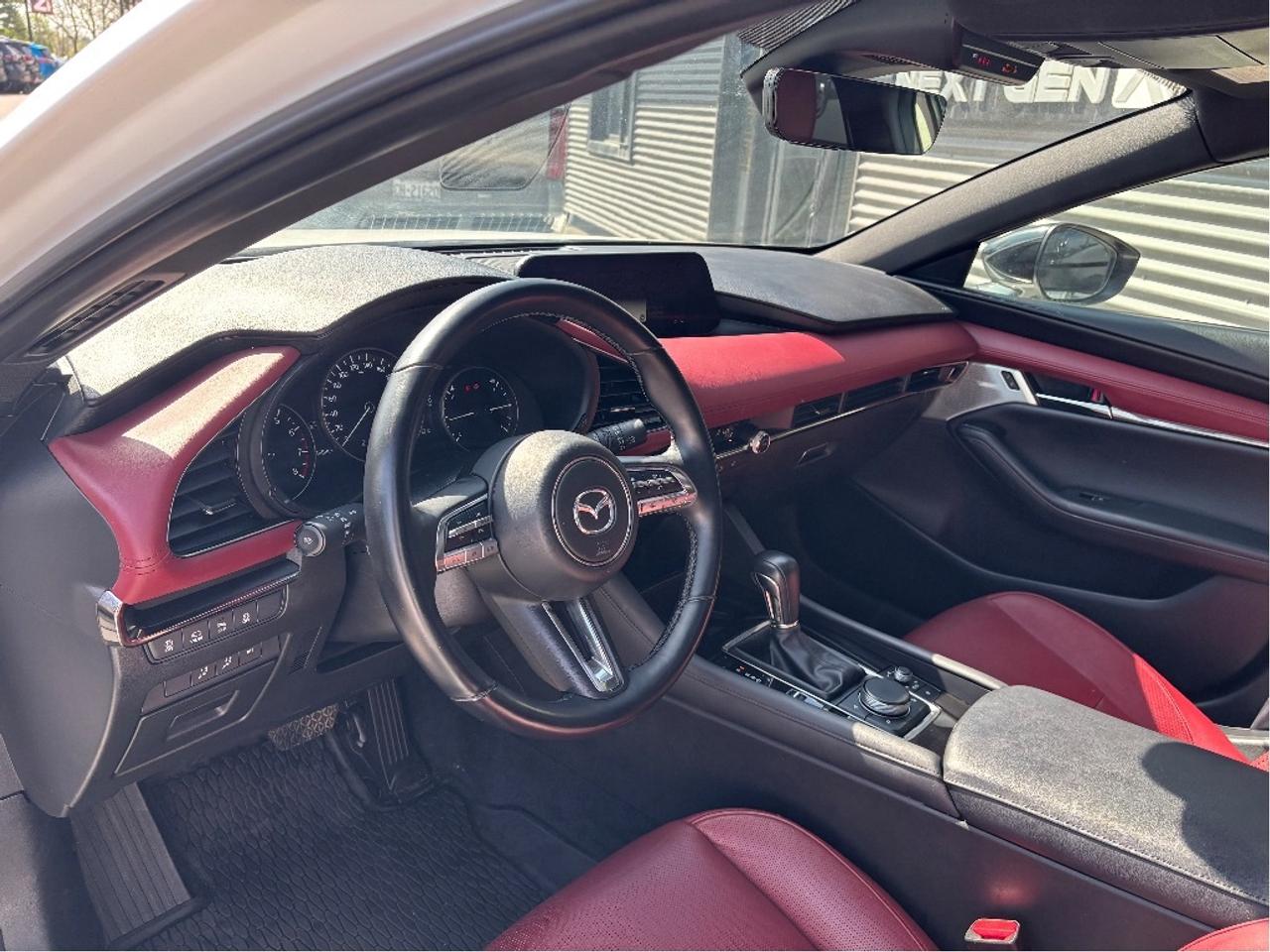 2023 Mazda MAZDA3 GT Photo
