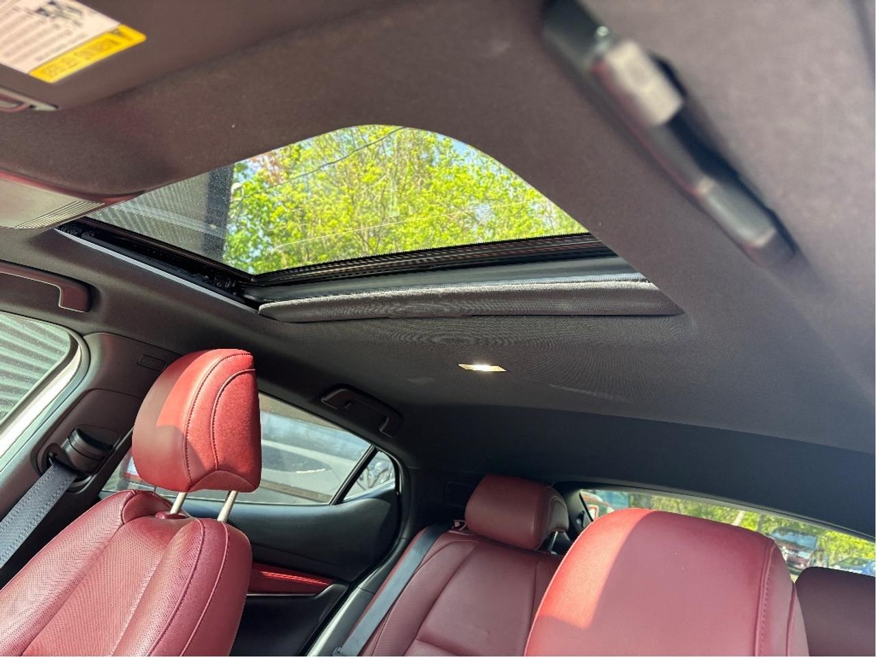 2023 Mazda MAZDA3 GT Photo
