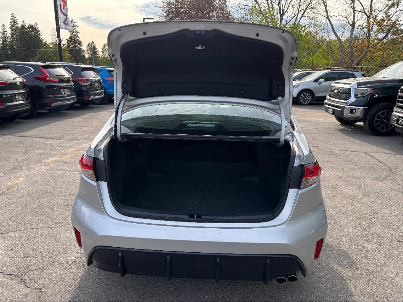 2025 Toyota Corolla SE Photo