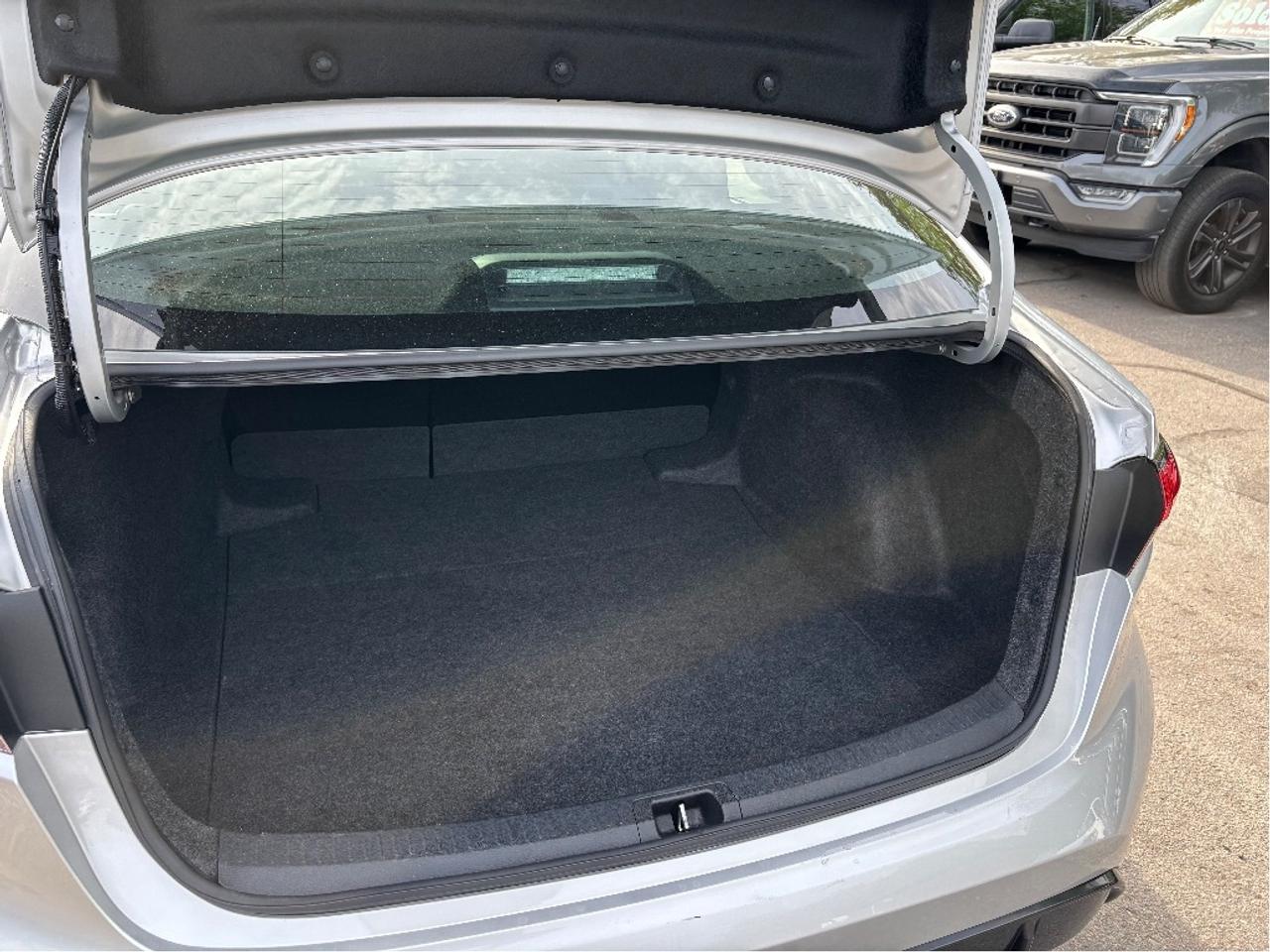 2025 Toyota Corolla SE Photo