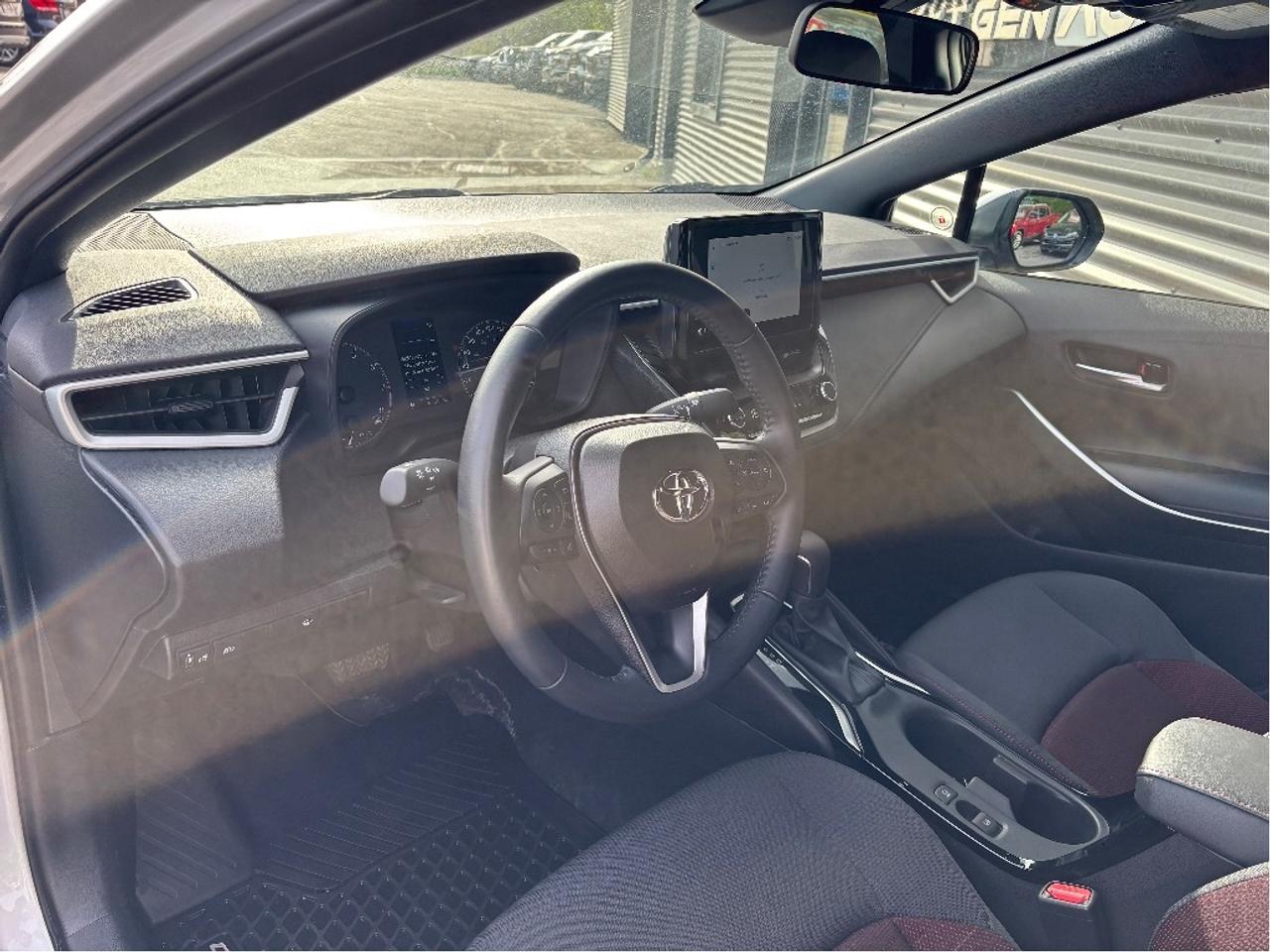 2025 Toyota Corolla SE Photo