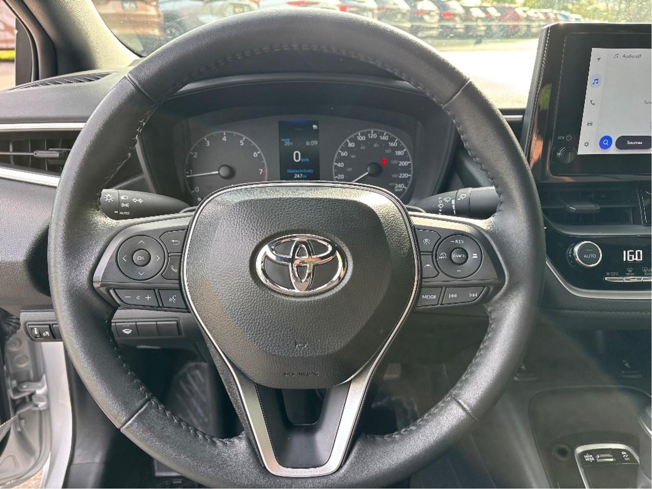 2025 Toyota Corolla SE Photo