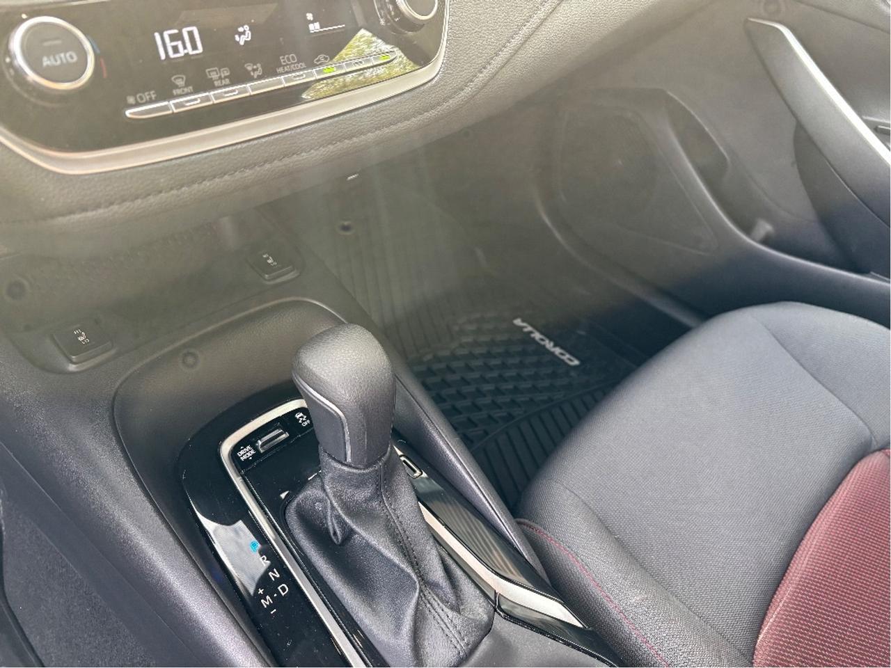 2025 Toyota Corolla SE Photo