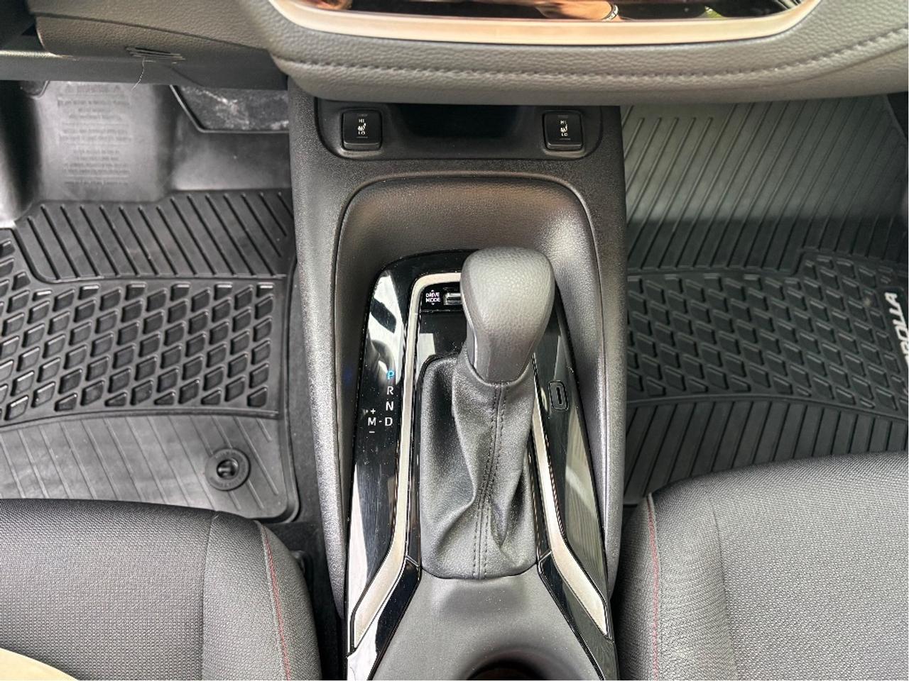 2025 Toyota Corolla SE Photo