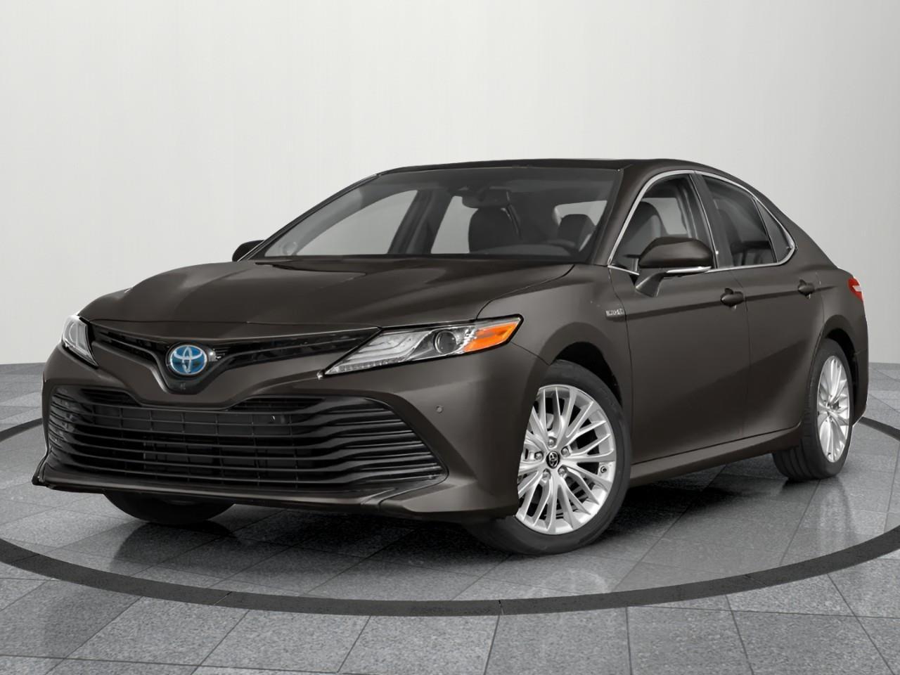 2019 Toyota Camry Hybrid SE 4dr Sedan Photo0