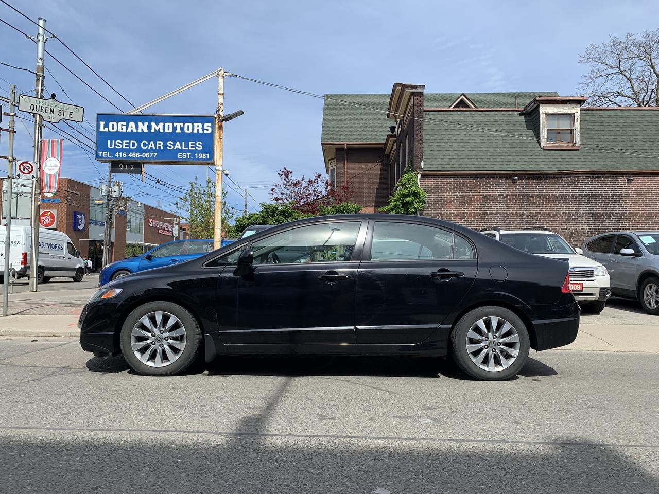 2010 Honda Civic 4dr Auto EX-L Photo