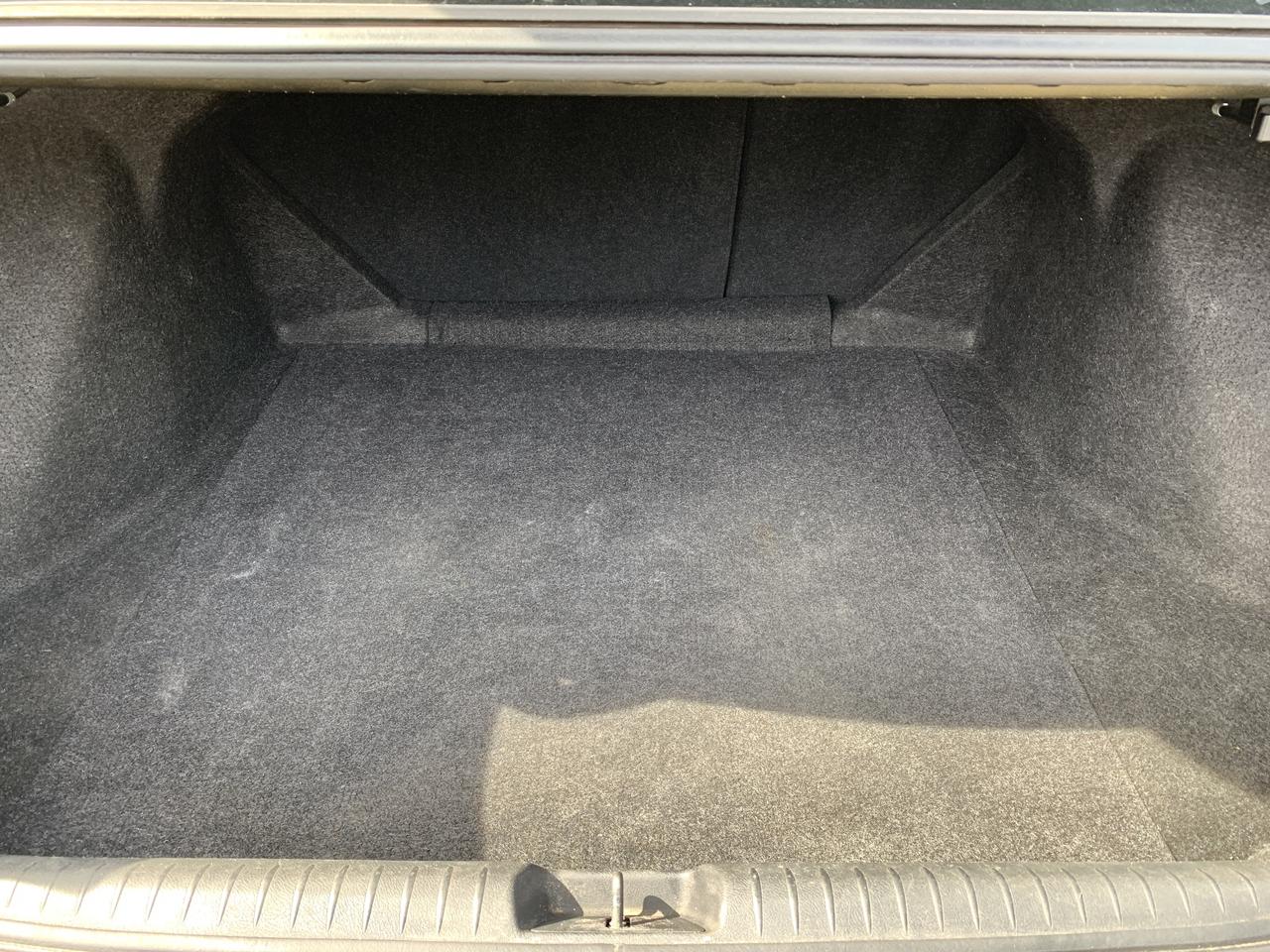 2010 Honda Civic 4dr Auto EX-L Photo
