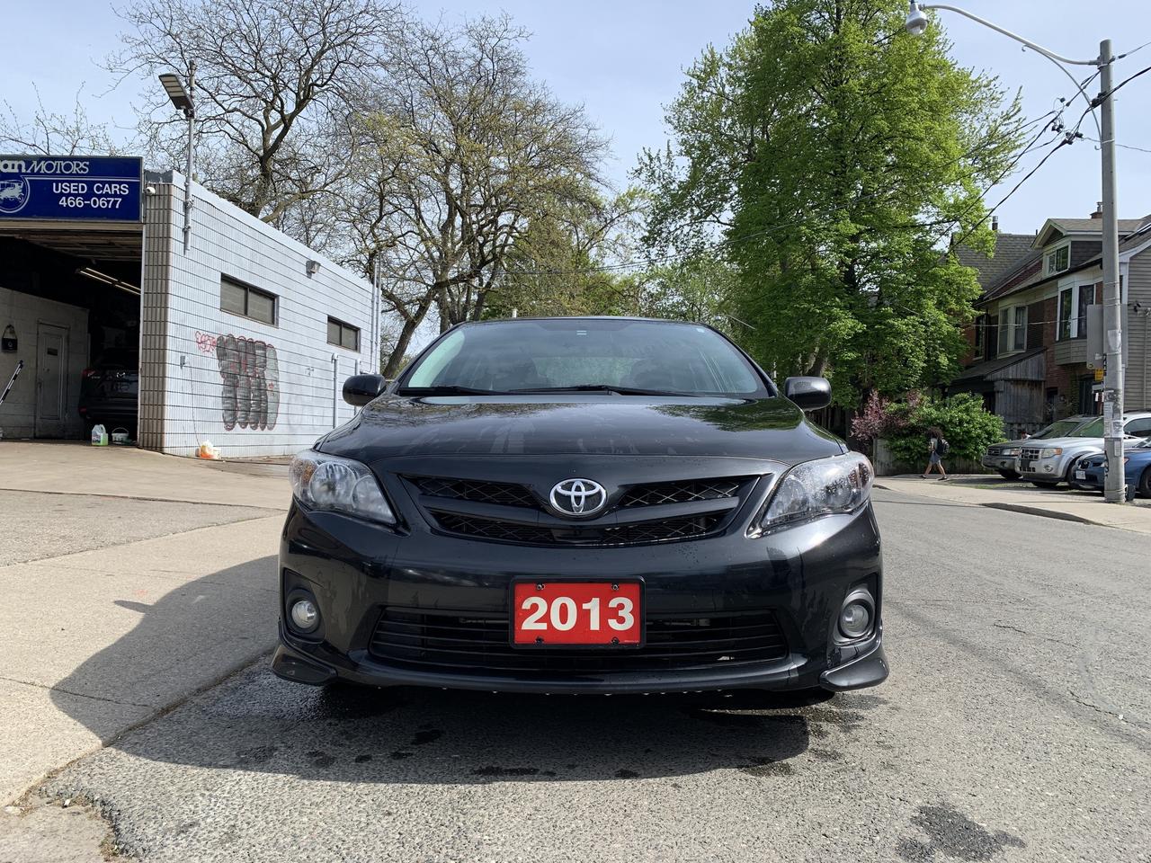 2013 Toyota Corolla 4dr Sdn Auto S Photo