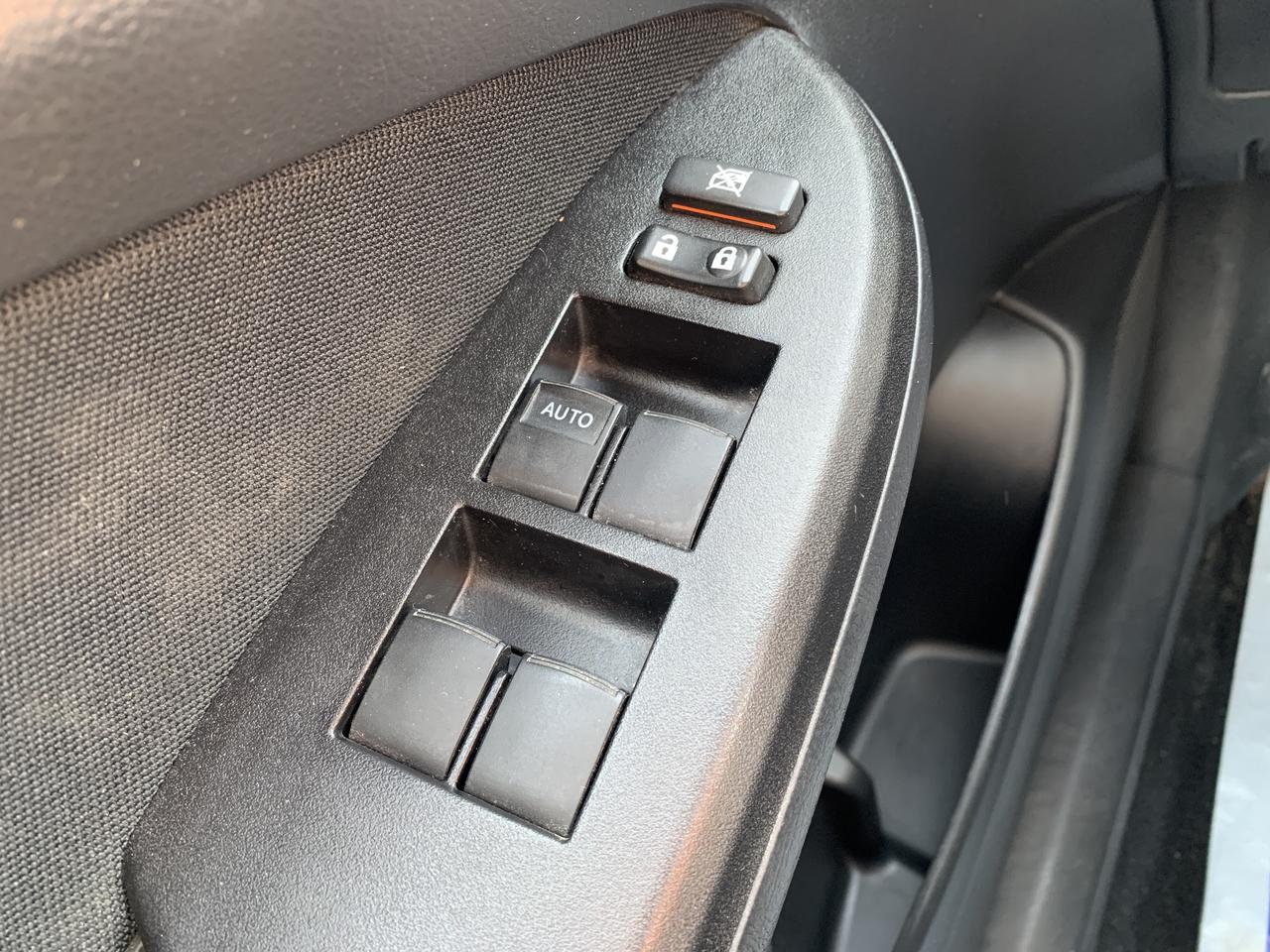 2013 Toyota Corolla 4dr Sdn Auto S Photo