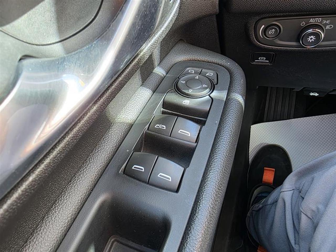 2018 GMC Terrain FWD SLE W/Winter wheel pkg Photo