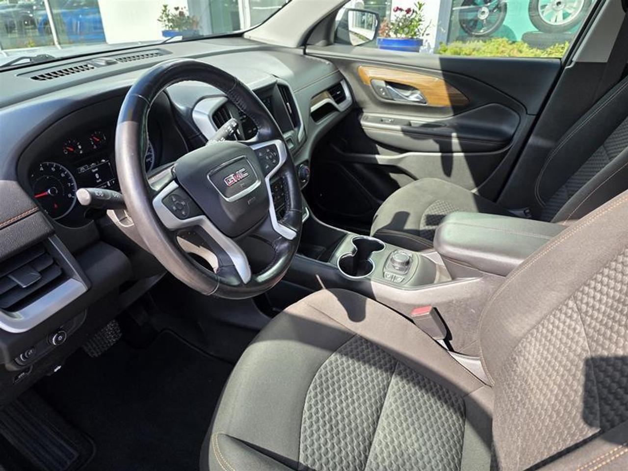 2018 GMC Terrain FWD SLE W/Winter wheel pkg Photo