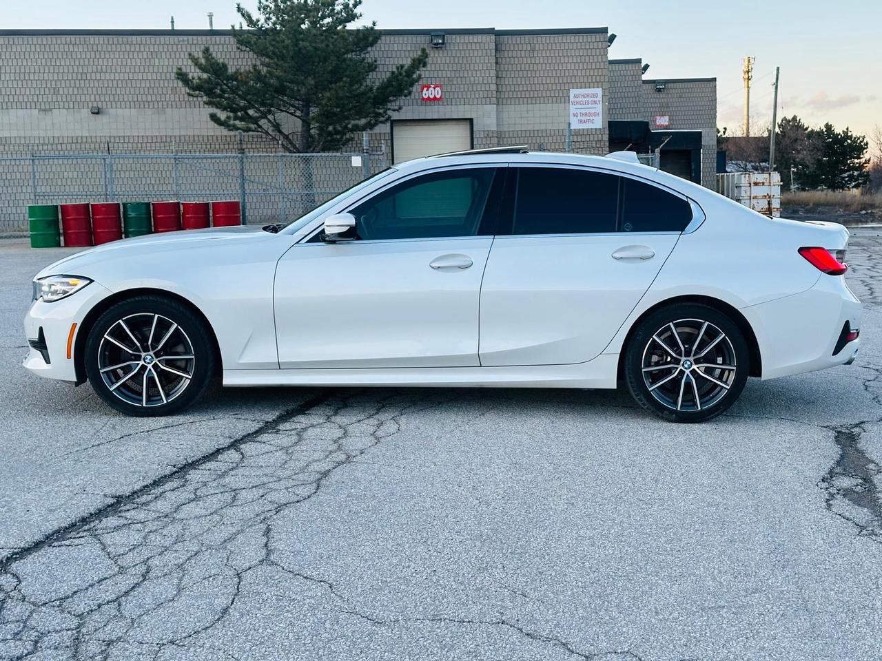2020 BMW 3-Series 330i xDrive Photo