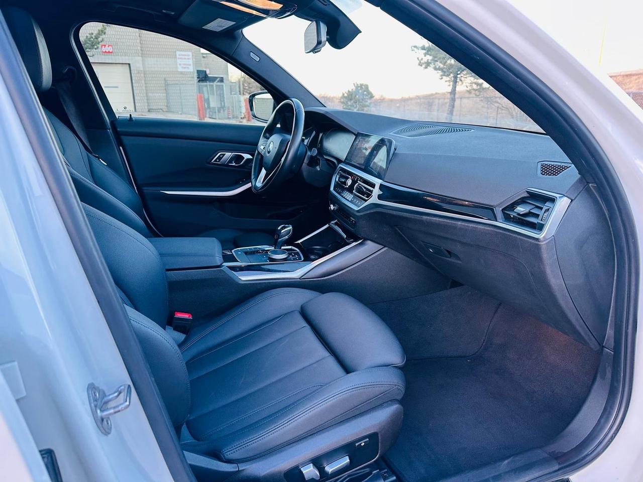 2020 BMW 3-Series 330i xDrive Photo