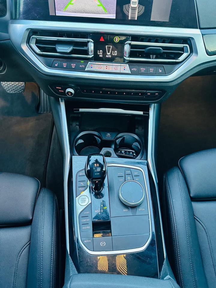 2020 BMW 3-Series 330i xDrive Photo