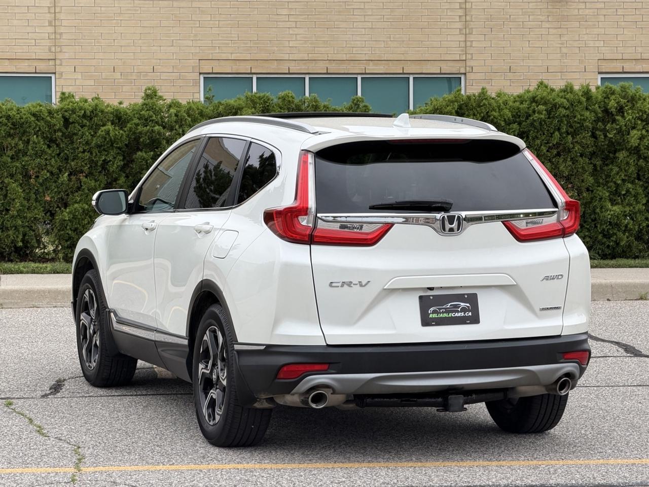 2018 Honda CR-V TOURING | AWD | No-Accident | Leather | Sunroof | Photo