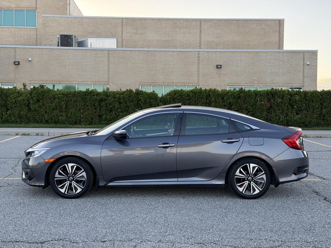 2017 Honda Civic EX-T | No-Accident | Sunroof | Side Camera | Loade Photo