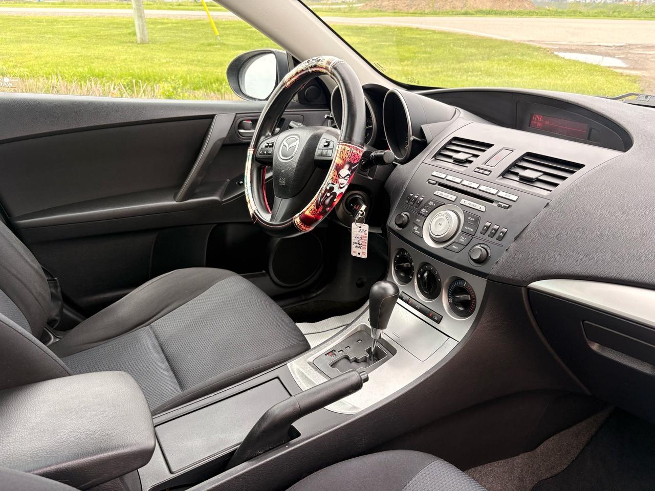 2010 Mazda MAZDA3 4dr Sdn Auto GX Photo