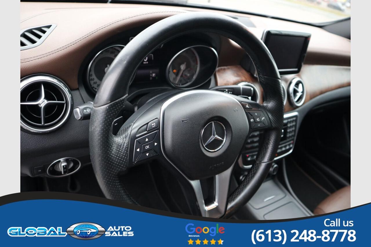 2015 Mercedes-Benz GLA-Class GLA250 4MATIC Photo