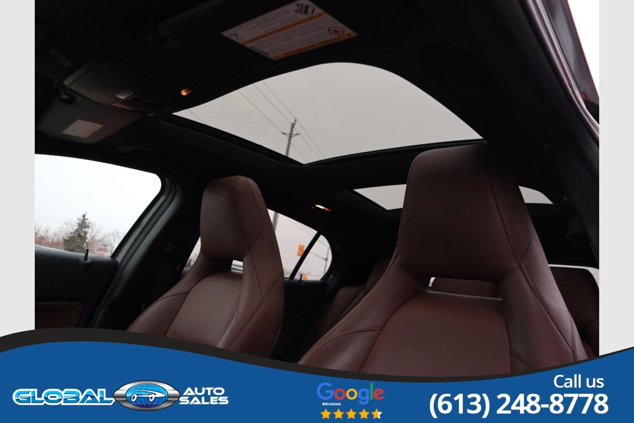 2015 Mercedes-Benz GLA-Class GLA250 4MATIC Photo