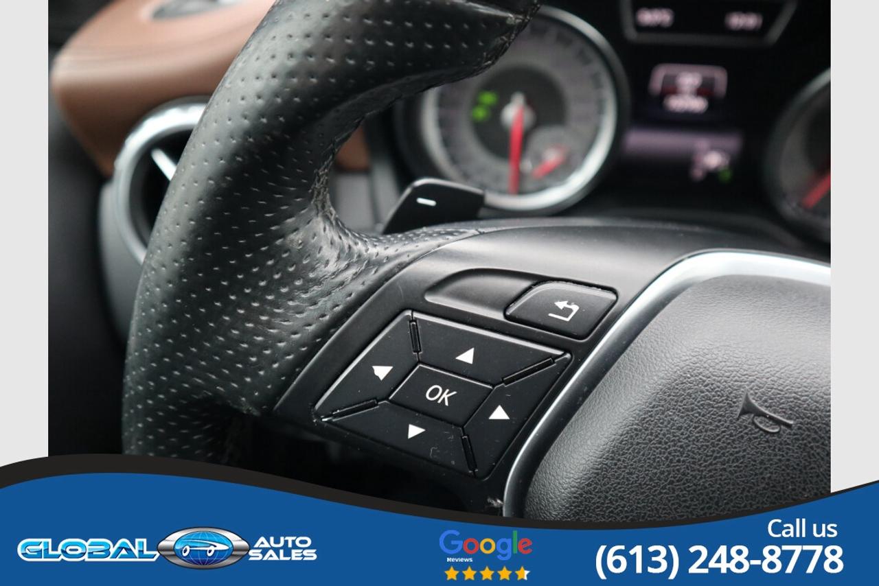 2015 Mercedes-Benz GLA-Class GLA250 4MATIC Photo