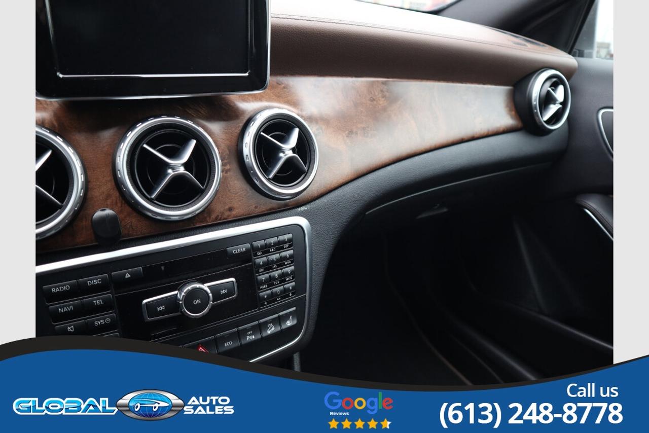 2015 Mercedes-Benz GLA-Class GLA250 4MATIC Photo