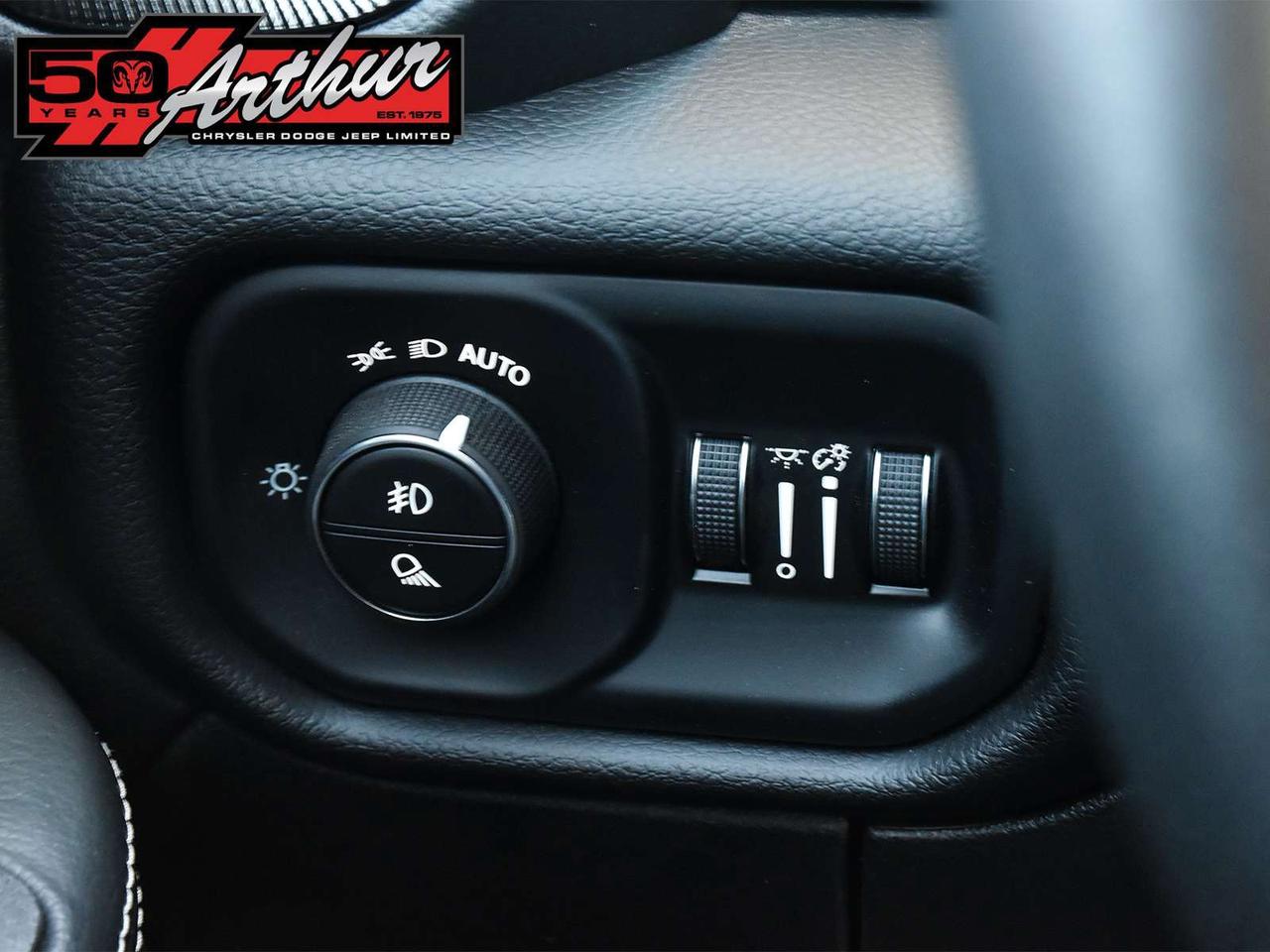 2025 RAM 2500 REBEL CREW CAB 4X4 Photo