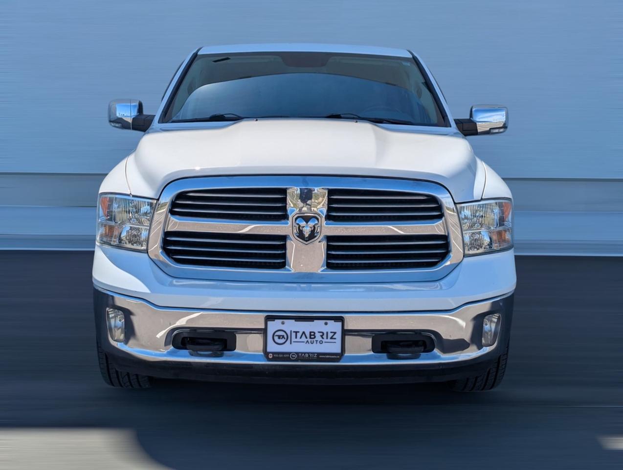2017 RAM 1500 BigHorn/Crew Cab/4X4AUTO/Hemi/5.7ft bedlength Photo