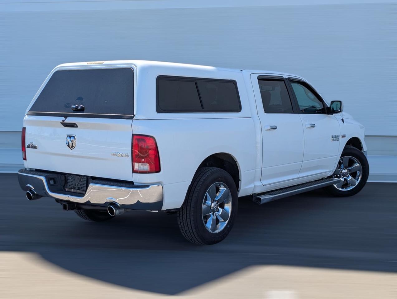 2017 RAM 1500 BigHorn/Crew Cab/4X4AUTO/Hemi/5.7ft bedlength Photo