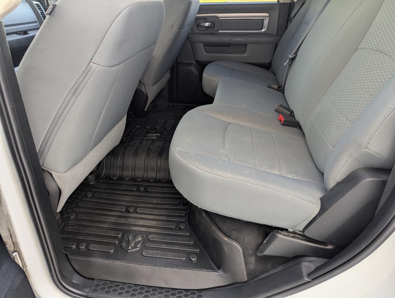 2017 RAM 1500 BigHorn/Crew Cab/4X4AUTO/Hemi/5.7ft bedlength Photo