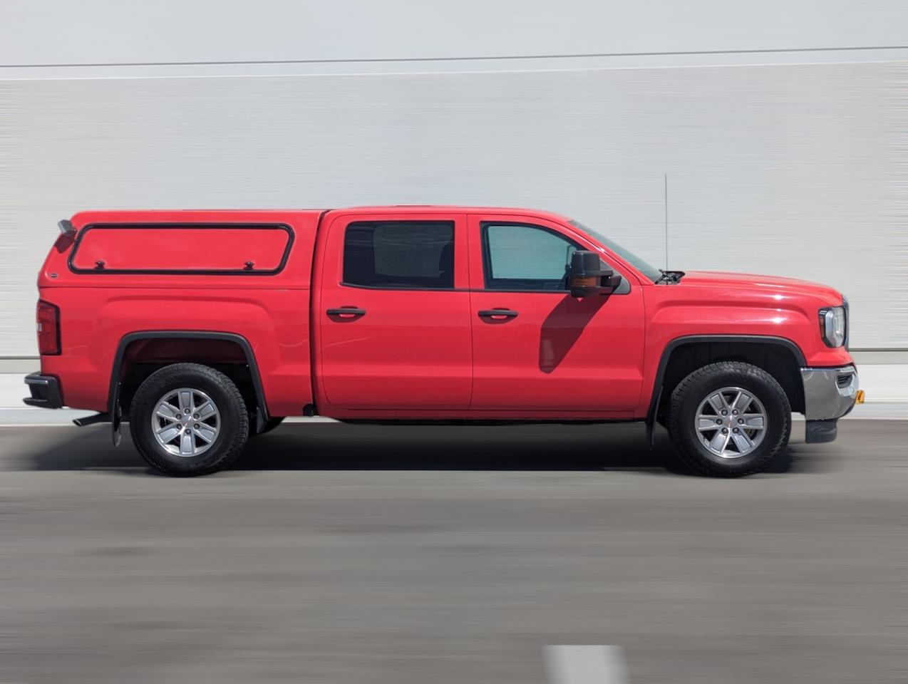 2018 GMC Sierra 1500 4X4 /5.3V8/Crew Cab/Remote Start/Backup Camera Photo