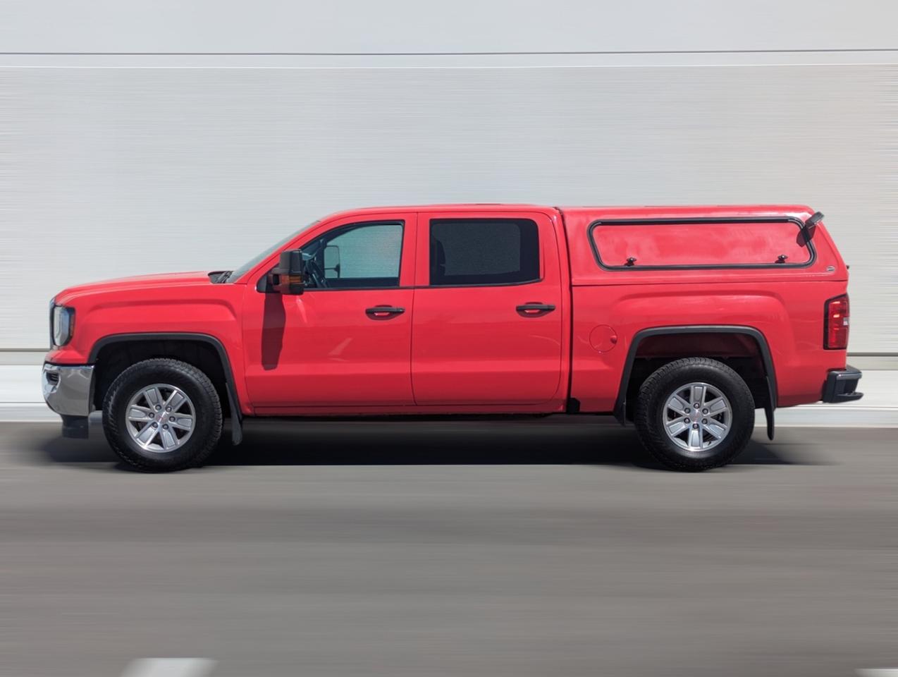 2018 GMC Sierra 1500 4X4 /5.3V8/Crew Cab/Remote Start/Backup Camera Photo