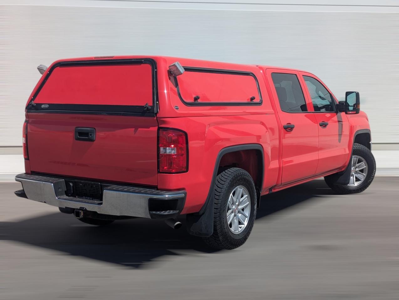 2018 GMC Sierra 1500 4X4 /5.3V8/Crew Cab/Remote Start/Backup Camera Photo