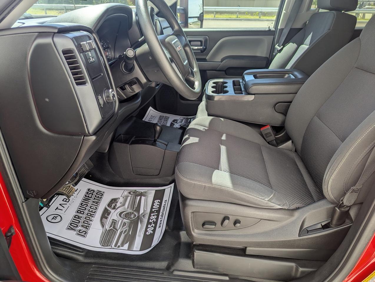 2018 GMC Sierra 1500 4X4 /5.3V8/Crew Cab/Remote Start/Backup Camera Photo