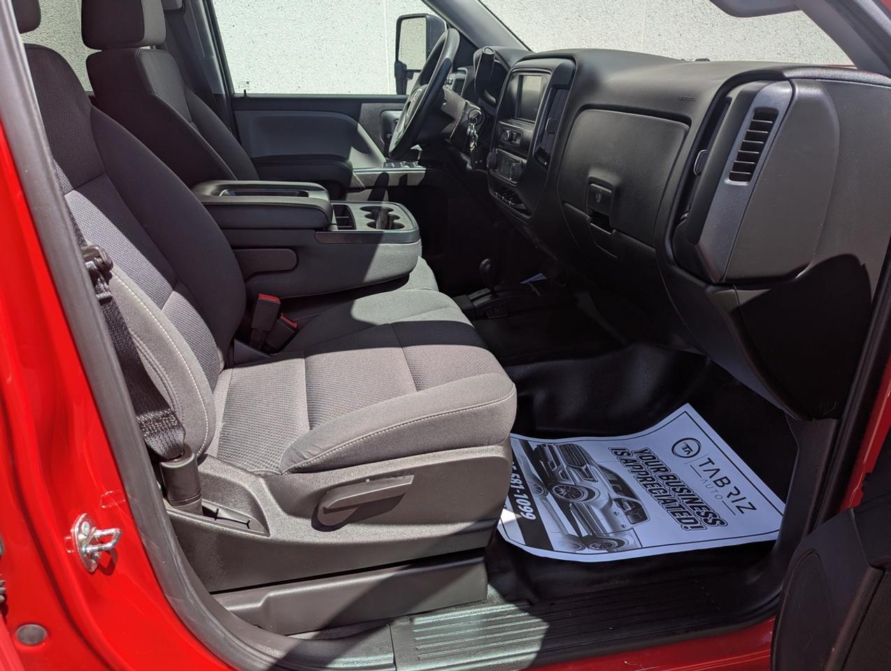 2018 GMC Sierra 1500 4X4 /5.3V8/Crew Cab/Remote Start/Backup Camera Photo