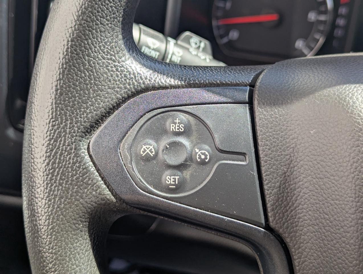 2018 GMC Sierra 1500 4X4 /5.3V8/Crew Cab/Remote Start/Backup Camera Photo