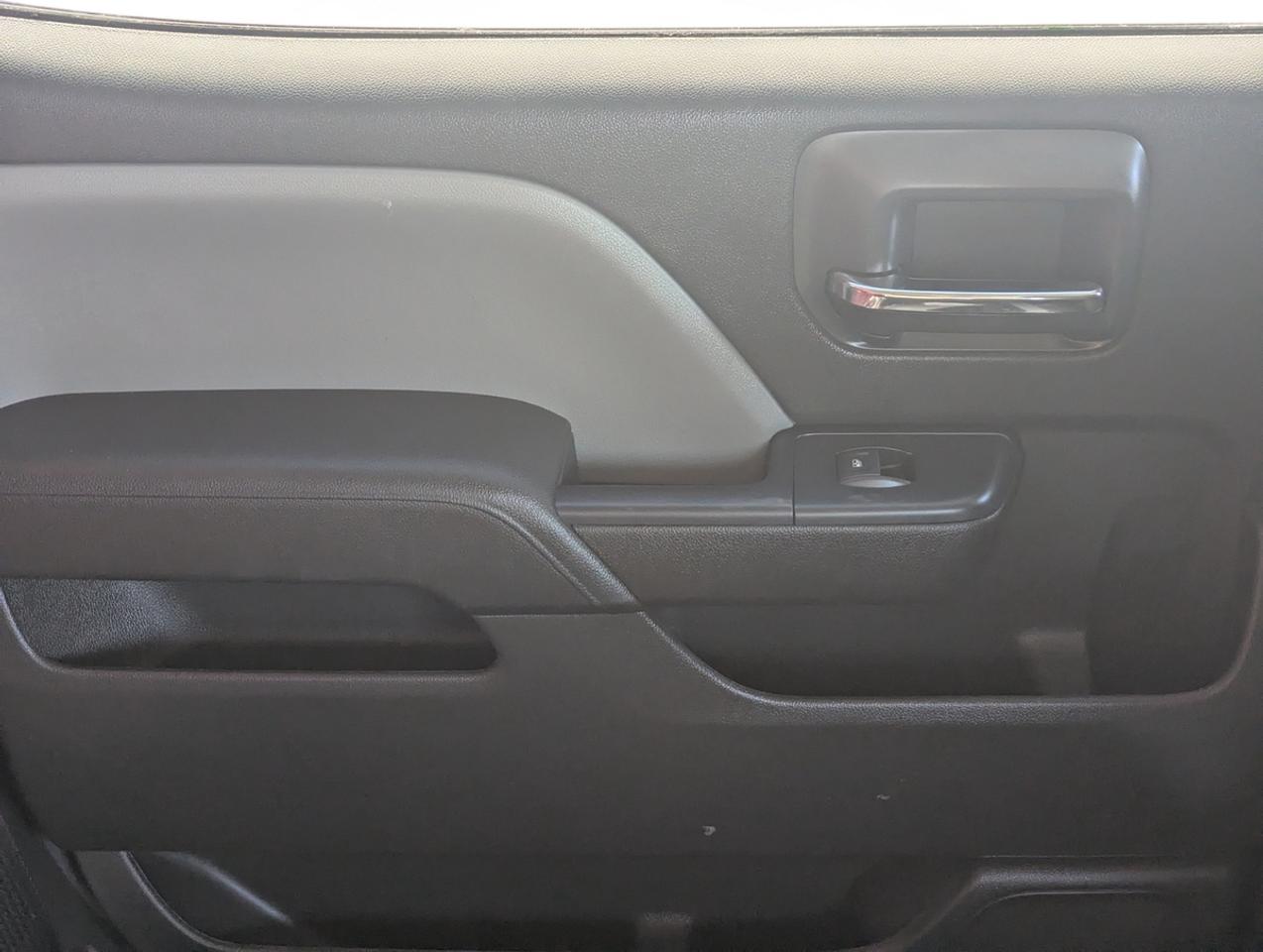 2018 GMC Sierra 1500 4X4 /5.3V8/Crew Cab/Remote Start/Backup Camera Photo