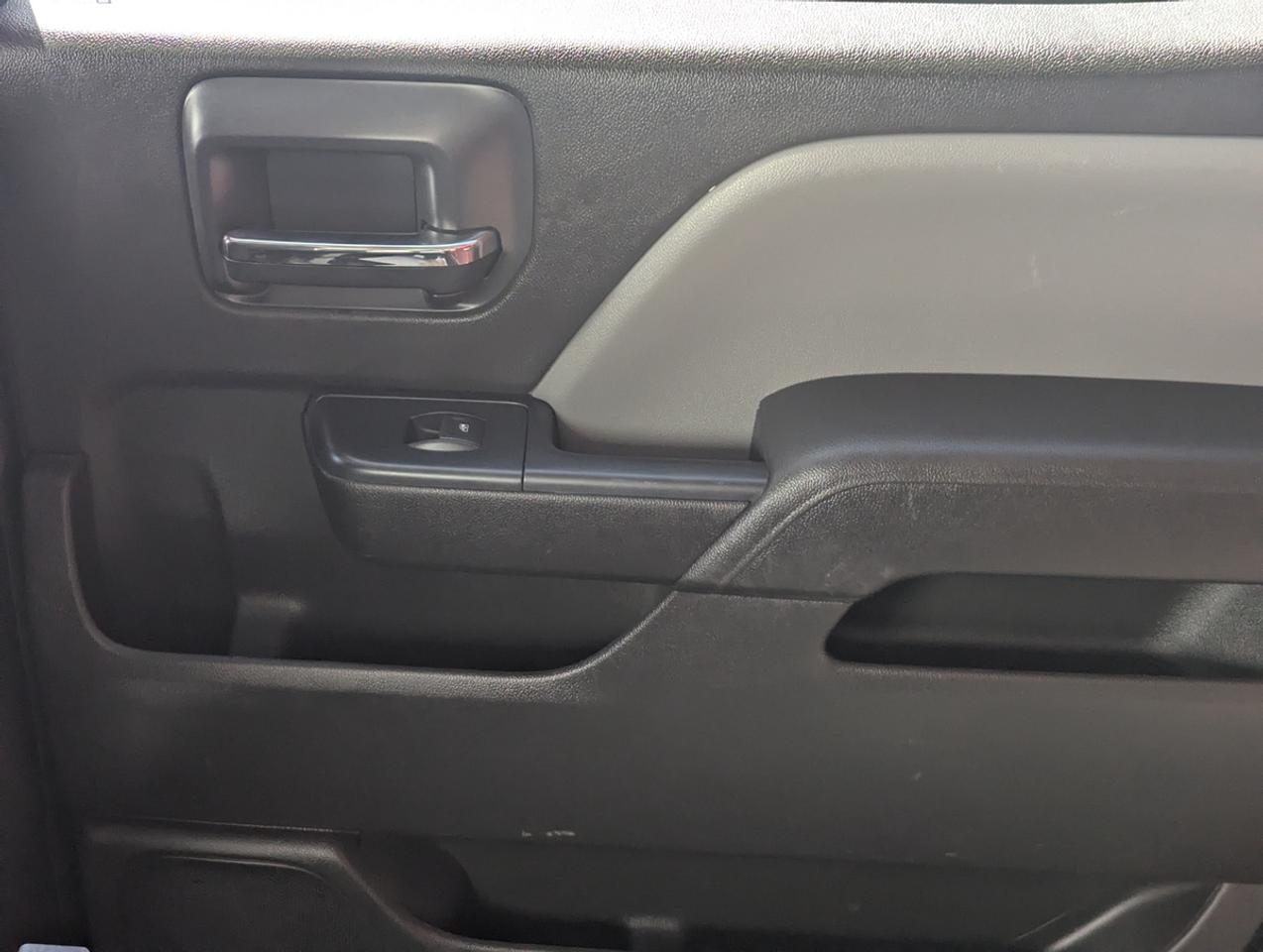 2018 GMC Sierra 1500 4X4 /5.3V8/Crew Cab/Remote Start/Backup Camera Photo