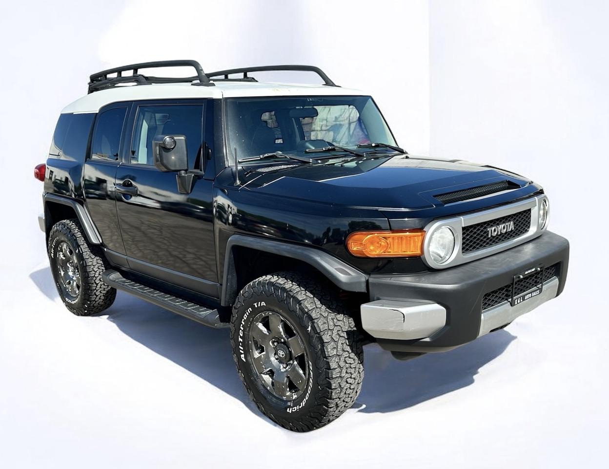 2007 Toyota FJ Cruiser 4WD ~ REMOTE STARTER ~ CERTIFIED Photo