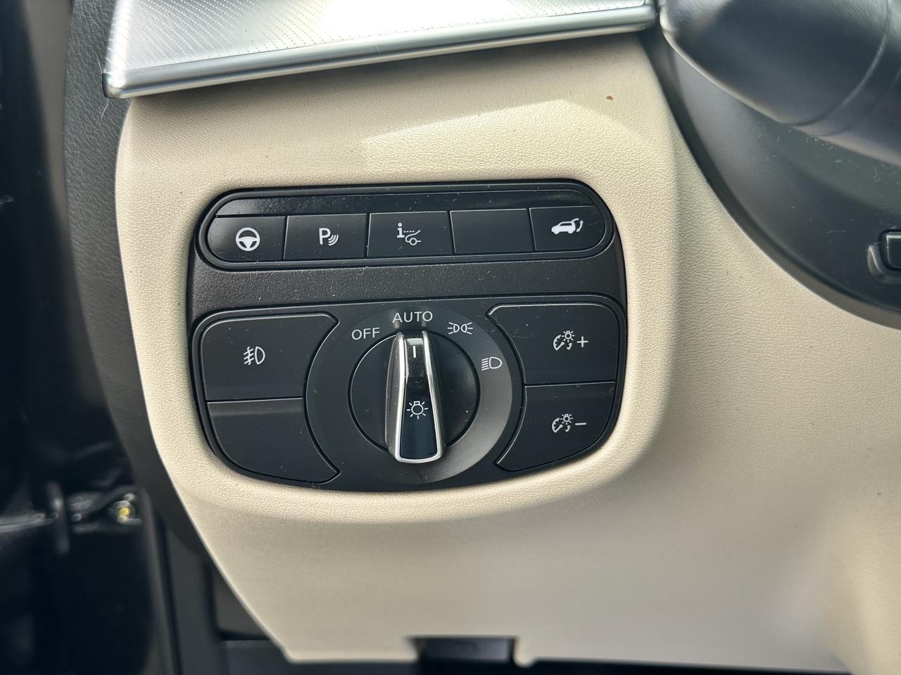 2019 Infiniti QX50 LUXE ~ 360 CAM ~ HUD ~ PANO ROOF ~ CERTIFIED Photo