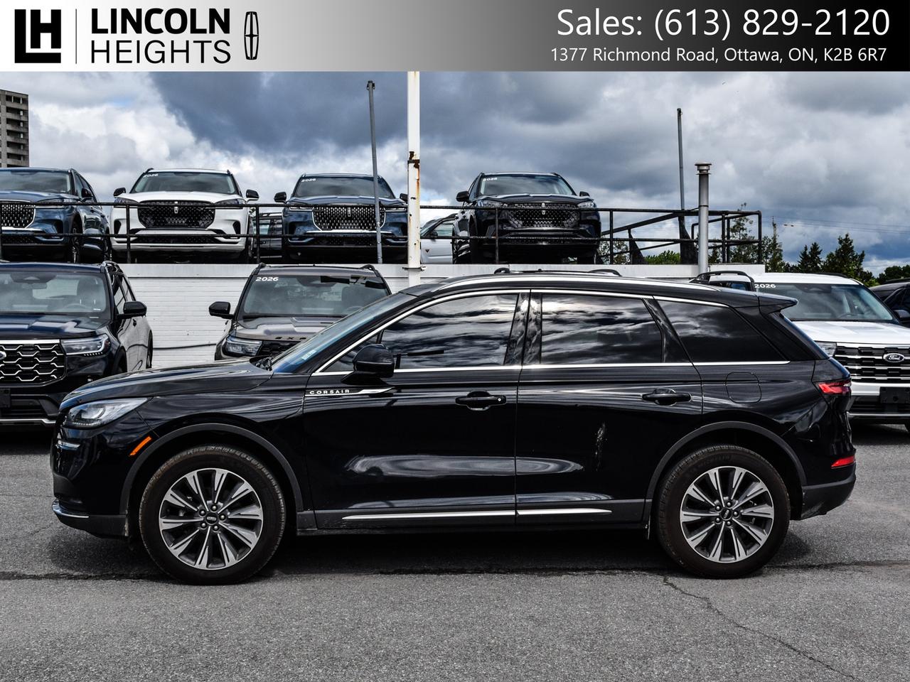 2022 Lincoln Corsair  Photo2